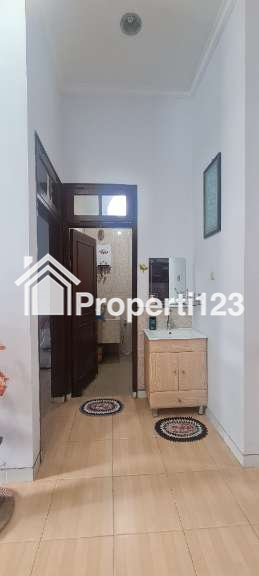 Rumah Taman Majapahit 4 KT 2 KM - 4