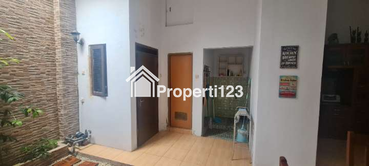 Rumah Taman Majapahit 4 KT 2 KM - 6