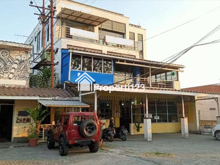 Rumah Usaha Raya Brigjend Katamso Waru, Akses Bisa Kontainer - 2