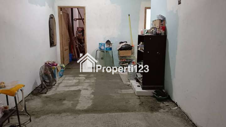 *Di Jual Rumah Butuh Renovasi Di Kahuripan Nirwana* - 3