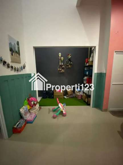 DIJUAL RUMAH SIAP HUNI FULL FURNISH 10 MENIT DARI TOLL SAWANGAN - 9
