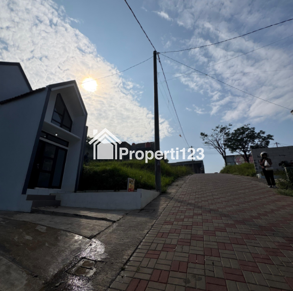 Rumah Bandung Timur dekat Borma Cinunuk - 2