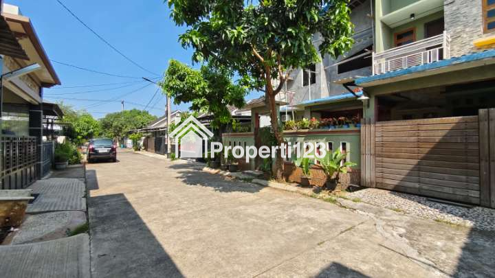 Rumah Cluster Tenang Asri Royal Park Residence Mustika Jaya Bekasi - 2