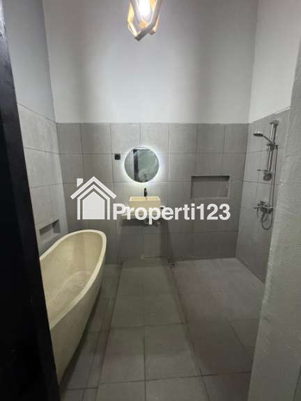 Rumah second terawat di Poin Mas Depok - 7