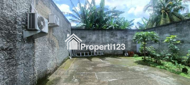 Rumah strategis dan nyaman dekat Pasar Cisalak Depok - 6