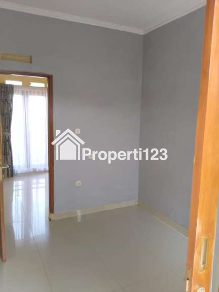 DI SEWA RUMAH DI DE GREEN GRANDE RESIDENCE CIWASTRA - 7