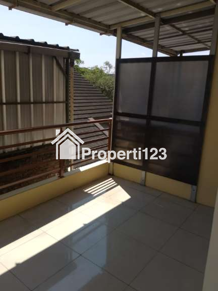 DI SEWA RUMAH DI DE GREEN GRANDE RESIDENCE CIWASTRA - 8