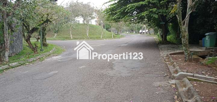 KAVLING 530 M2 SHM MUKA 14 METER UNTUK RUMAH ATAU VILLA DI RESORT DAGO PAKAR BANDUNG - 9
