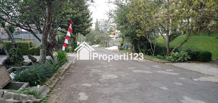 KAVLING 530 M2 SHM MUKA 14 METER UNTUK RUMAH ATAU VILLA DI RESORT DAGO PAKAR BANDUNG - 8