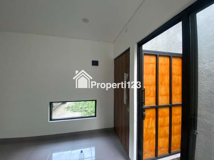 Disewakan Rumah di Jl. Rsia Jatisampurna - 18