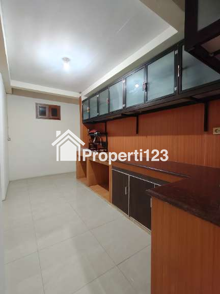 Rumah second terawat di Ciracas Jaktim - 3