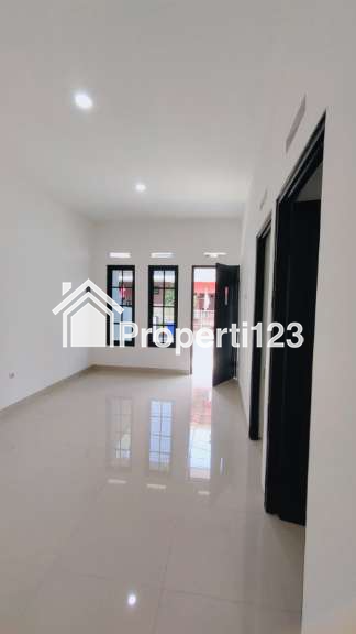 Rumah baru siap huni di Villa Dago Pamulang - 2
