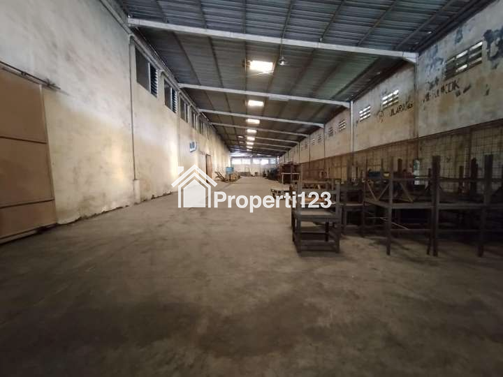 Disewakan Gudang Ex Pabrik di Margomulyo Indah - 2