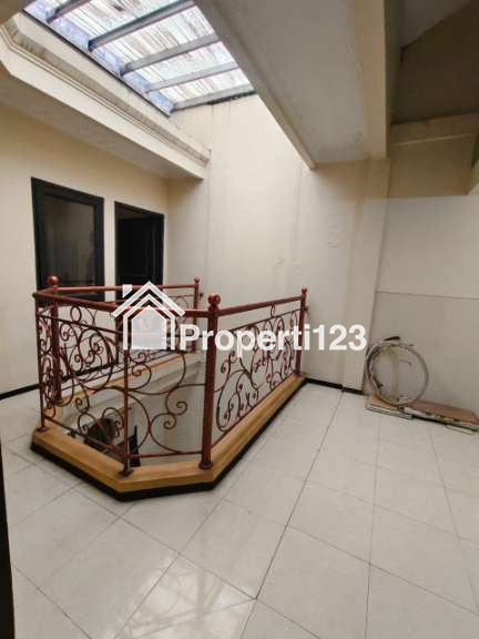 *Murah Dibawah Pasaran‼️* Rumah Siap Huni, Nyaman  Di Grand Deltasari Waru Sidoarjo - 1