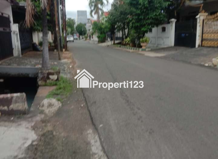 Jual Rumah di Tanjung Duren - 2