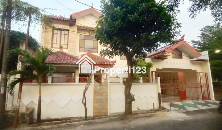 Rumah Dijual di Komplek Bulog Kota Bekasi Dekat Politeknik Kesehatan Jakarta III, Pasar Kecapi, RS Mitra Keluarga Jatiasih - 1