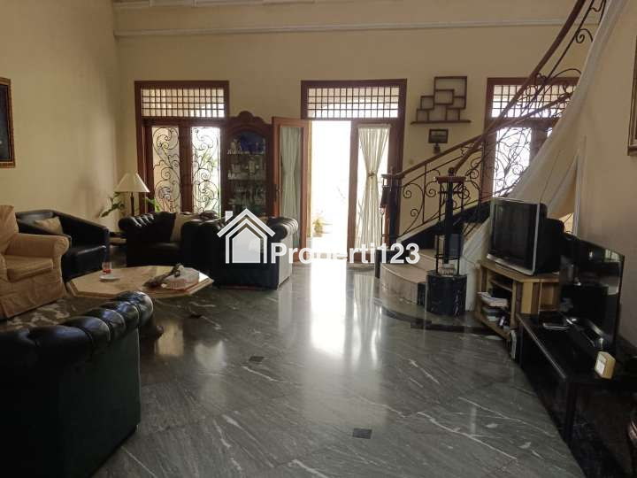 Rumah Hadap Taman Dijual di Duren Tiga Jakarta Selatan - 3