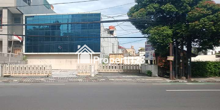 GEDUNG 2 LANTAI TANAH 2100 M2 SHM SUPER STRATEGIS UNTUK KANTOR DAN KOMERSIAL DI JL. WASTUKENCANA BANDUNG - 1