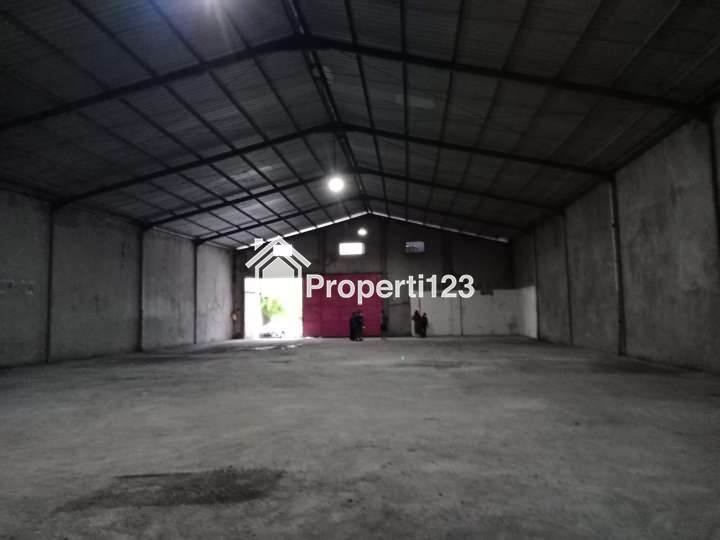 Disewakan Gudang 800 m2 Jl Mahendradata Denpasar Bali - 4