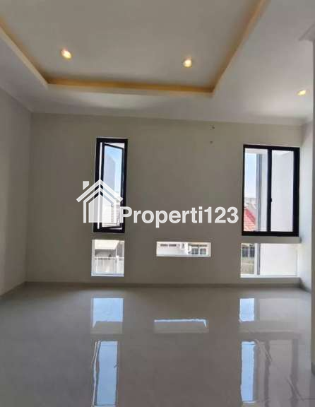 Rumah Baru Minimalis Modern Lokasi Strategis Klampis Semolo Sukolilo Surabaya - 3