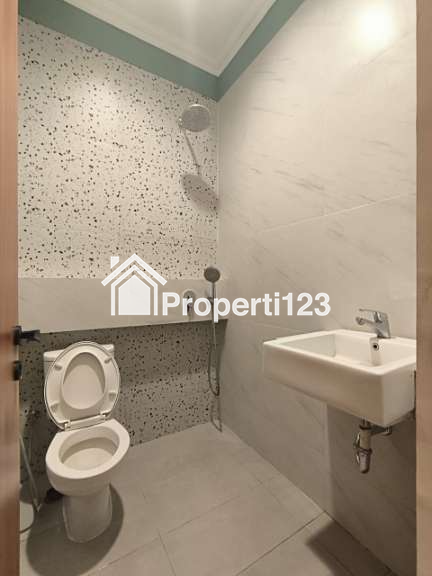 Rumah Cluster Furnished Siap Huni Aquatic Garden Grand Wisata Bekasi - 7