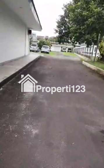 Bangunan 1 Lantai Hitung Tanah Luas 9926 m2 Utk Komersial di Jl. Tebet Raya Jakarta Selatan - 12