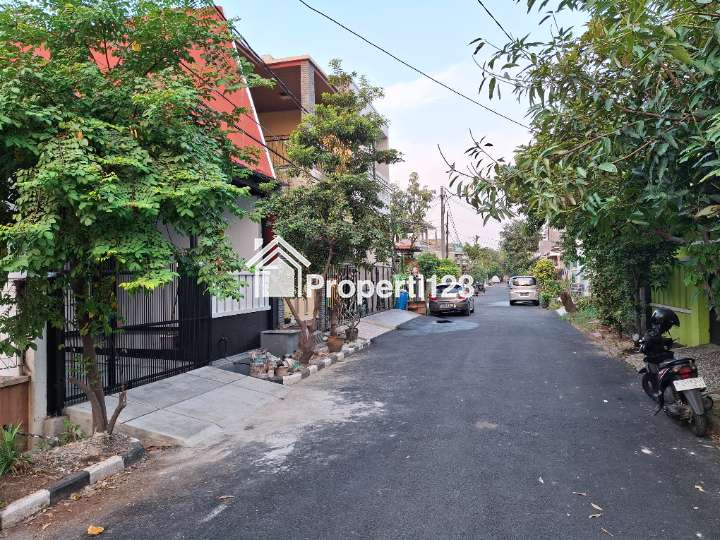 Sewa Rumah Nyaman & Strategis - 9