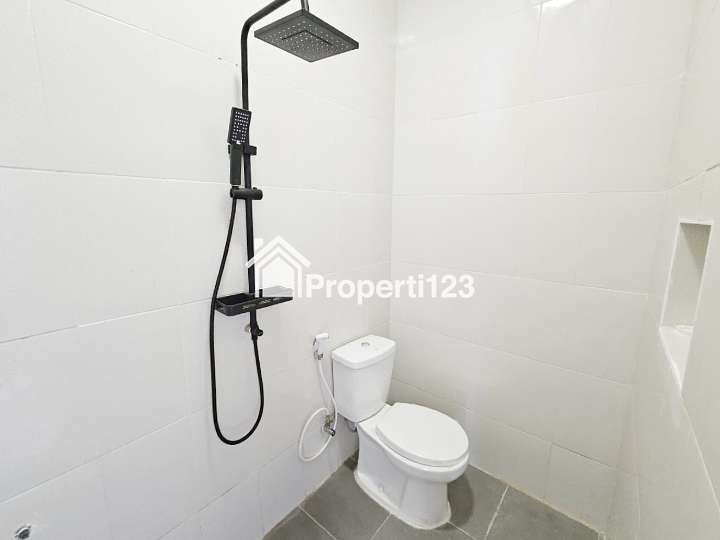 Rumah Baru Modern Minimalis Boulevard Hijau Harapan Indah Bekasi - 8