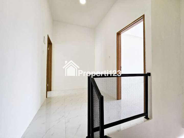 Rumah Baru Modern Minimalis Boulevard Hijau Harapan Indah Bekasi - 10