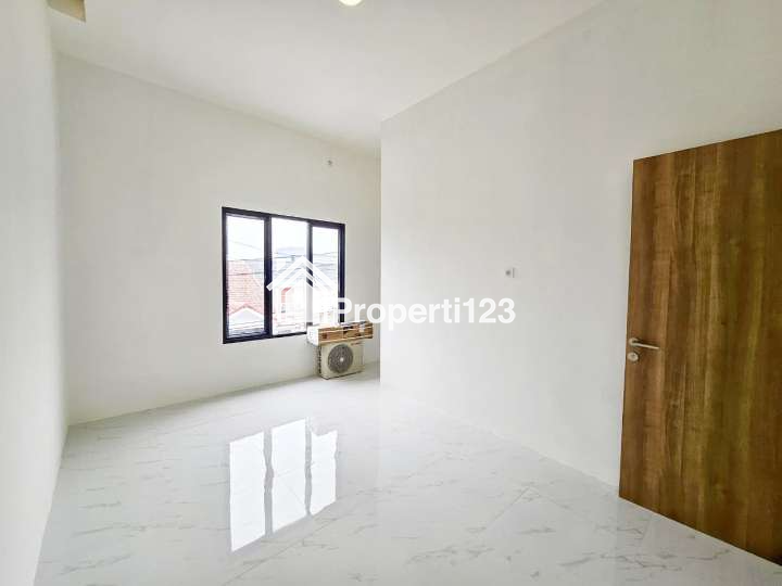 Rumah Baru Modern Minimalis Boulevard Hijau Harapan Indah Bekasi - 11