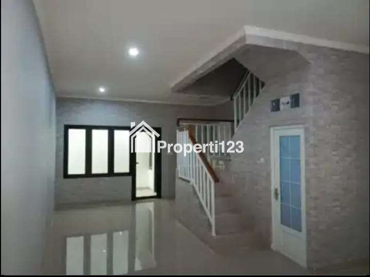 Rumah 2 lantai minimalis modern elegan di cipinang jakarta - 3
