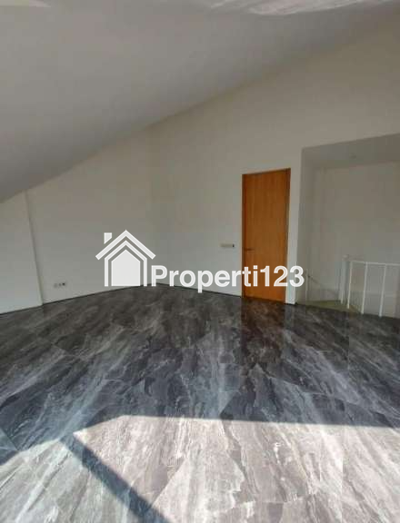 Rumah baru pondok indah jakarta selatan - 5