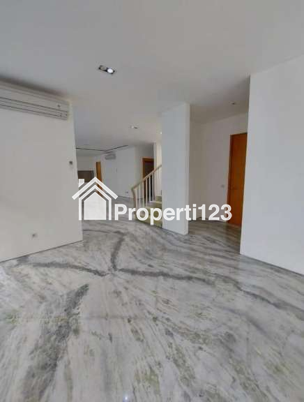 Rumah baru pondok indah jakarta selatan - 2