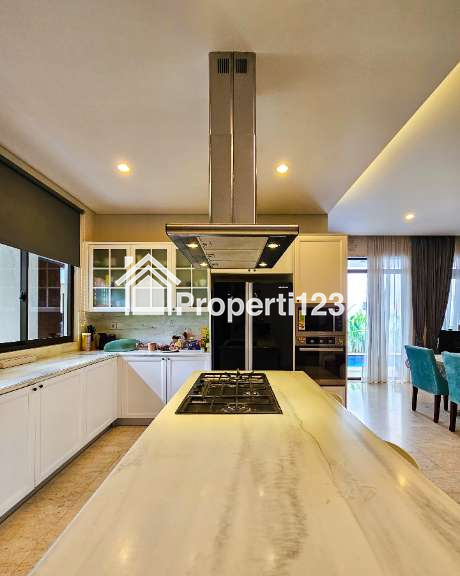 Rumah second terawat siap huni di Serenia Hills Lebak Bulus - 5