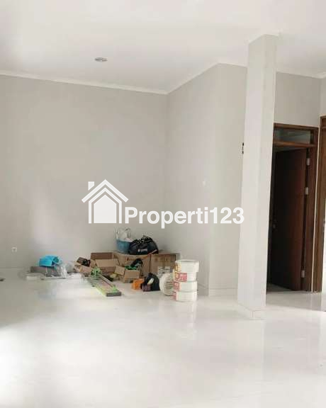 DI JUAL RUMAH STRATEGIS DI KOTA BANDUNG CIWARUGA - 3