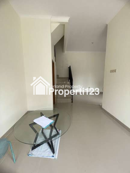 Rumah 2 lantai modern minimalis di Pondok Aren Bintaro - 7