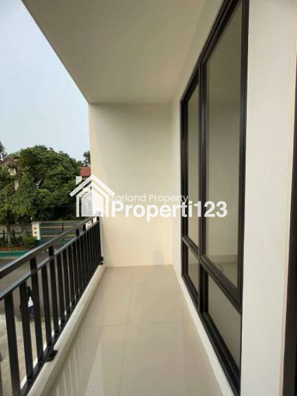 Rumah 2 lantai modern minimalis di Pondok Aren Bintaro - 3