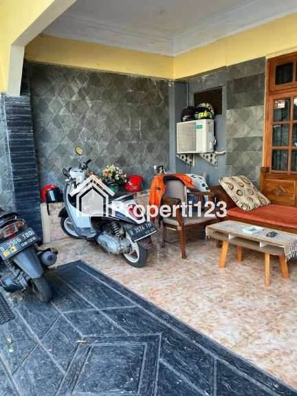 Rumah lingkungan asri dan aman - 3