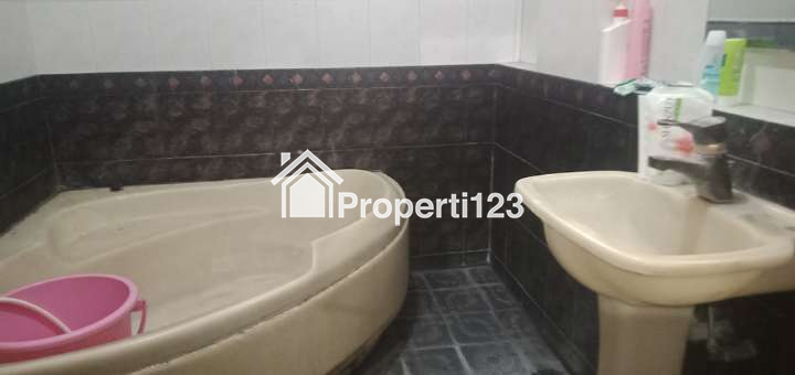 RUMAH GAYA EROPA FULL FURNISH DAN GEDUNG KANTOR DENGAN FASILITAS GYM  LENGKAP DENGAN PERALATAN DAN RUANG SAUNA DI SAYAP JL. PASTEUR BANDUNG - 7