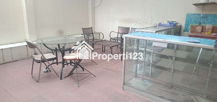 RUMAH GAYA EROPA FULL FURNISH DAN GEDUNG KANTOR DENGAN FASILITAS GYM  LENGKAP DENGAN PERALATAN DAN RUANG SAUNA DI SAYAP JL. PASTEUR BANDUNG - 16
