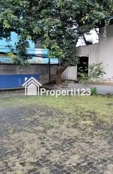 TANAH 2820 M2 MUKA 23 METER SHM HARGA NJOP  SUPER STRATEGIS UNTUK KOMERSIAL JASA DAN NIAGA DI JL. GATOT SUBROTO JAKARTA - 4