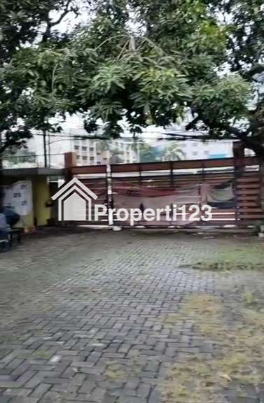 TANAH 2820 M2 MUKA 23 METER SHM HARGA NJOP  SUPER STRATEGIS UNTUK KOMERSIAL JASA DAN NIAGA DI JL. GATOT SUBROTO JAKARTA - 3