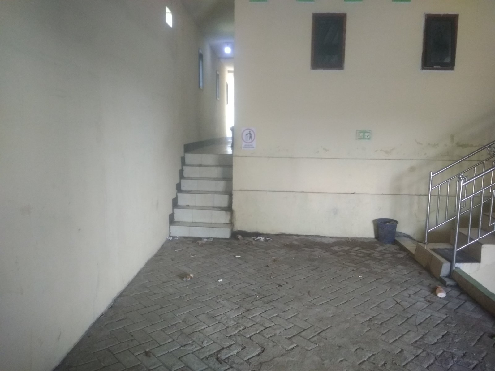 DIJUAL RUMAH KOST DI TEPI JALAN RAYA PURWOSARI - PASURUAN KABUPATEN JATIM - 9