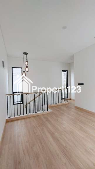 Rumah baru modern minimalis di Bintaro Jaya Tangsel - 3