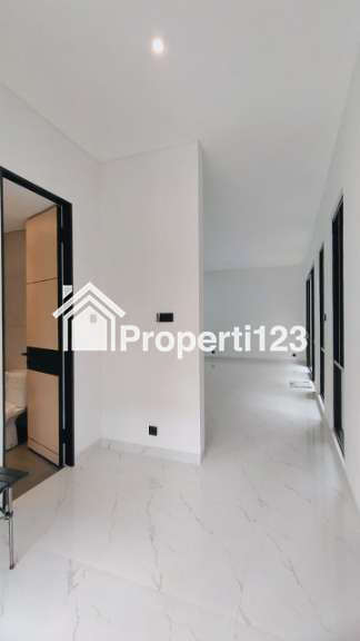 Rumah baru modern minimalis di Bintaro Jaya Tangsel - 5