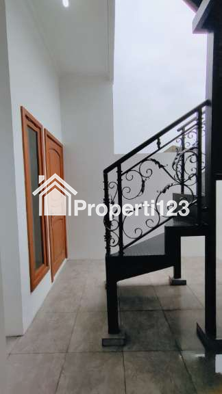 Rumah mewah lokasi strategis di Puspita Loka BSD - 10