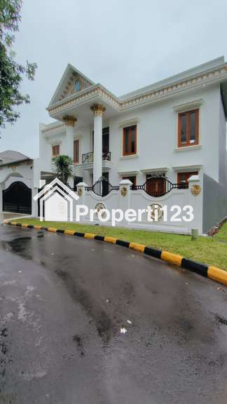 Rumah mewah lokasi strategis di Puspita Loka BSD - 13