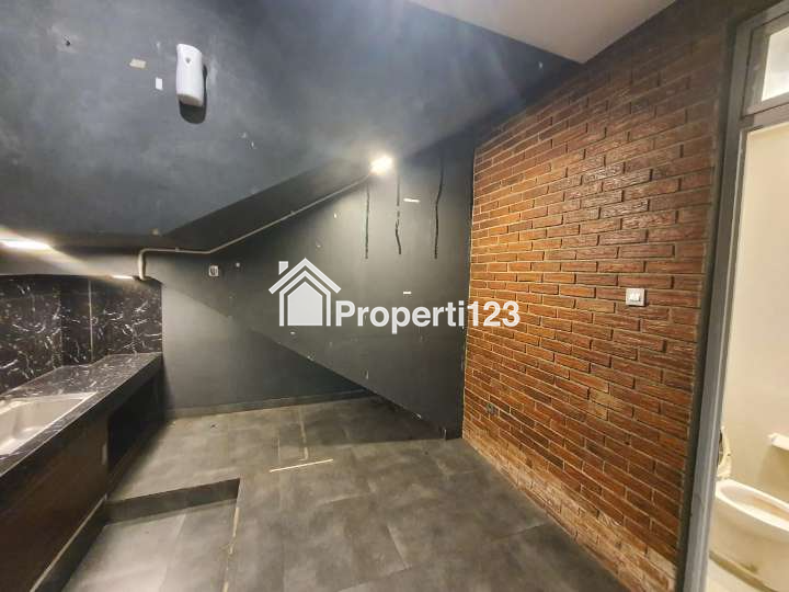 DISEWAKAN LAHAN USAHA FULL FURNISHED LOKASI STRATEGIS - 5