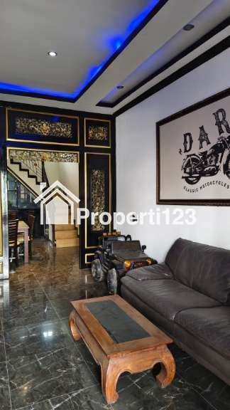 Rumah 2 Lantai Cluster Spring Fiesta Grand Wisata Tambun Bekasi - 2