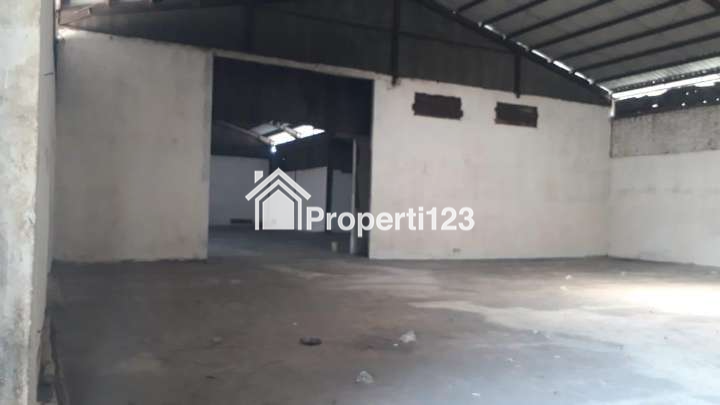 Disewakan Gudang di Krian - 3